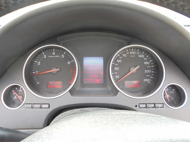 Audi - 2002 - a4 cabriolet - 3.0 v6 - 96-xh-hr - afbeelding 3 van  13