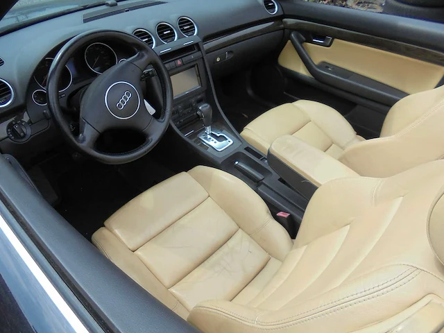 Audi - 2002 - a4 cabriolet - 3.0 v6 - 96-xh-hr - afbeelding 9 van  13
