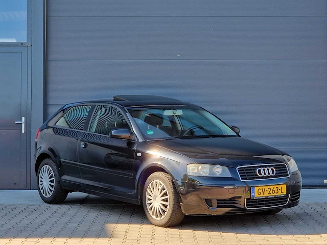 Audi - 2003 - a3 - 1.6 fsi attraction - gv-263-l - afbeelding 11 van  17