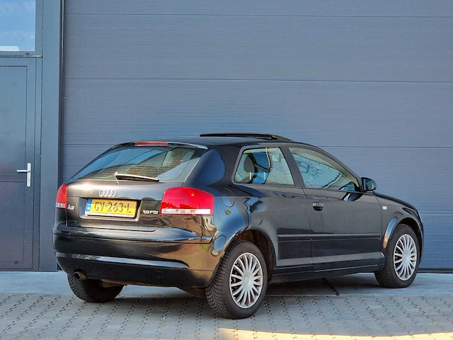 Audi - 2003 - a3 - 1.6 fsi attraction - gv-263-l - afbeelding 13 van  17