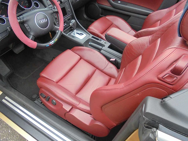 Audi - 2003 - a4 cabriolet - 3.0 v6 exclusive - 87-lg-vn - afbeelding 19 van  21