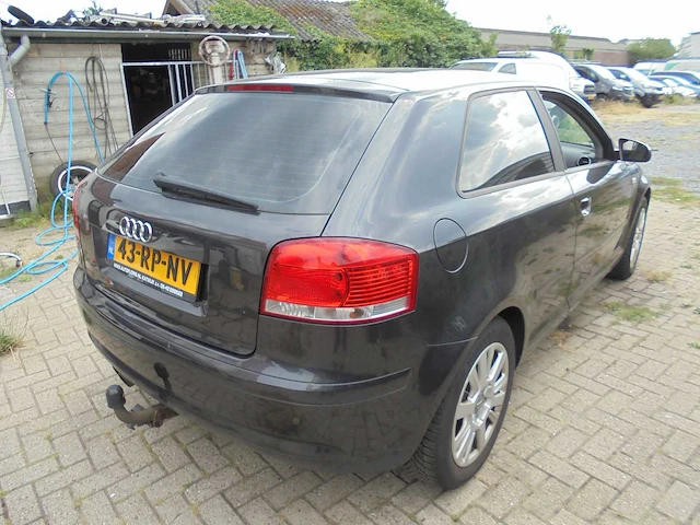 Audi - 2005 - a3 - 2.0 fsi ambition - 43-rp-nv - afbeelding 6 van  12