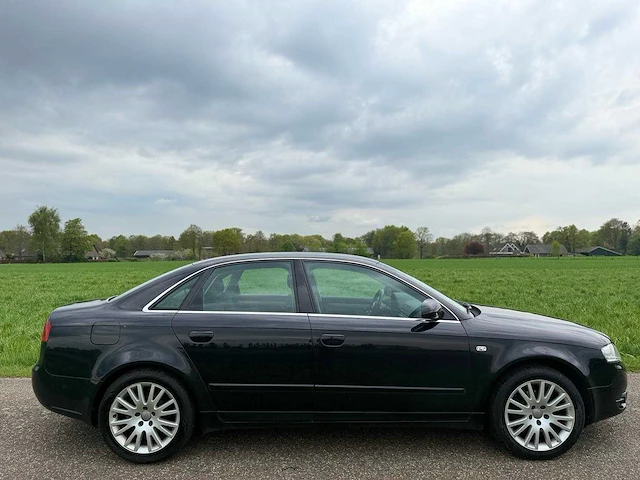 Audi - 2005 - a4 limousine - 2.0 pro line - 97-rg-gr - afbeelding 10 van  12
