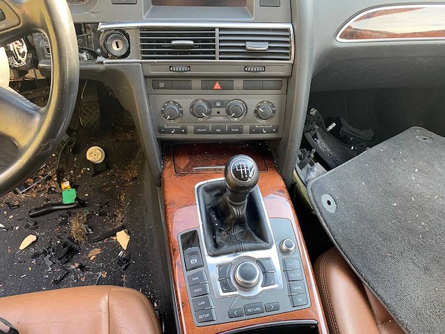 Audi - 2005 - a6 limousine - 2.4 pro line - 09-rx-nz - afbeelding 19 van  19