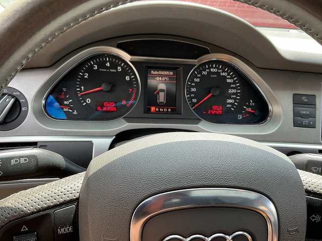 Audi - 2006 - a6 avant - 4.2 fsi quattro - personenauto - afbeelding 8 van  12