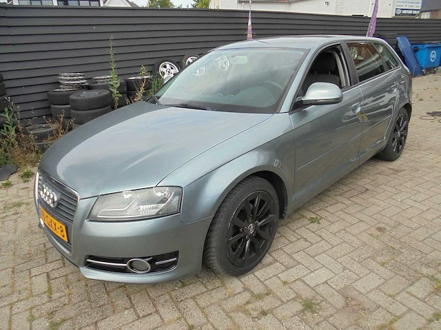 Audi - 2008 - a3 sportback - 1.8 tfsi ambit. b.e. - 48-gxx-8 - afbeelding 1 van  17