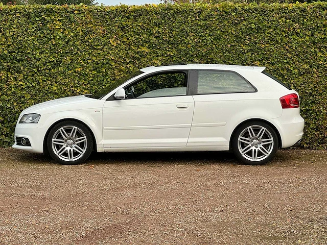 Audi - 2009 - a3 - 1.8 tfsi s-edition - p-595-px - 2009 - afbeelding 11 van  17