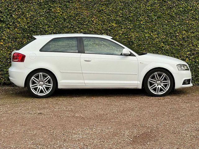 Audi - 2009 - a3 - 1.8 tfsi s-edition - p-595-px - 2009 - afbeelding 12 van  17