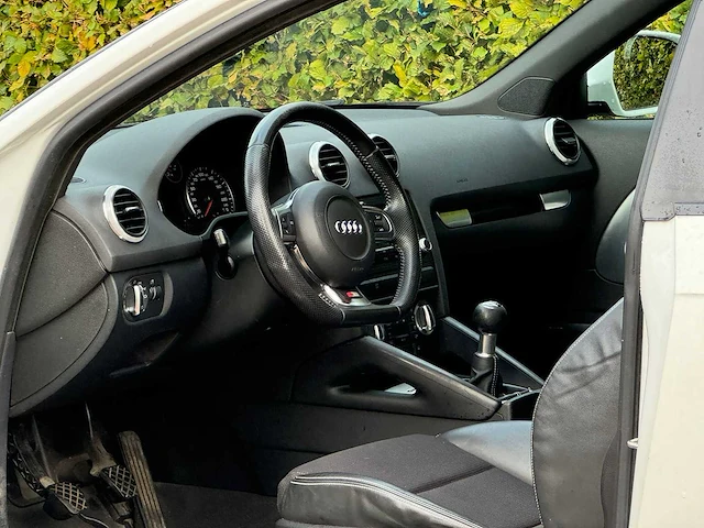 Audi - 2009 - a3 - 1.8 tfsi s-edition - p-595-px - 2009 - afbeelding 16 van  17