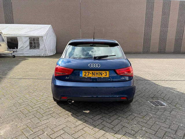 Audi - 2010 - a1 - 1.6 tdi amb. pl. - 27-nhn3 - afbeelding 4 van  9