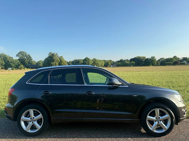 Audi - 2010 - q5 - 2.0 tfsi q. pro line - 10-pvf-4 - afbeelding 13 van  16