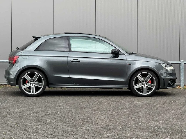 Audi - 2011 - a1 - 1.4 tfsi s edition - 3-tgj-59 - afbeelding 14 van  20