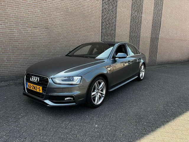 Audi - 2013 - a4 limousine - 1.8 tfsi s edition - 62-znz-5 - afbeelding 1 van  14