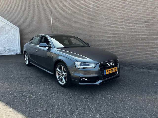 Audi - 2013 - a4 limousine - 1.8 tfsi s edition - 62-znz-5 - afbeelding 8 van  14