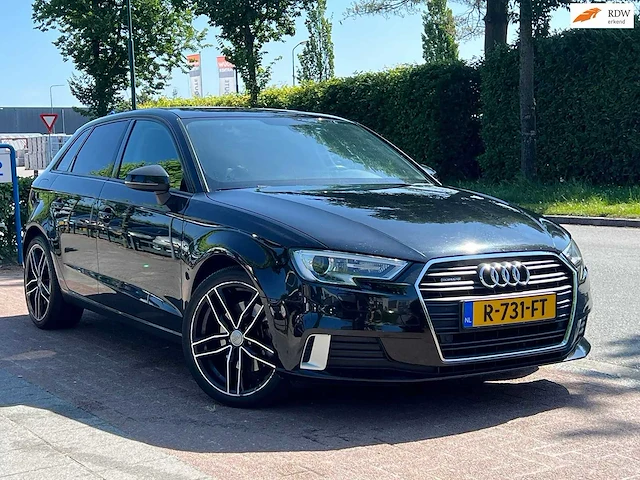Audi - 2017 - a3 sportback - 2.0 tfsi quattro. de.pl.+ - r-731-ft - afbeelding 3 van  19