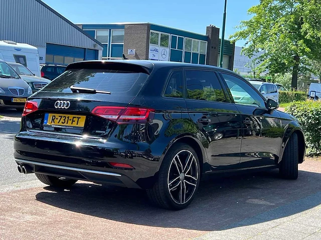 Audi - 2017 - a3 sportback - 2.0 tfsi quattro. de.pl.+ - r-731-ft - afbeelding 5 van  19