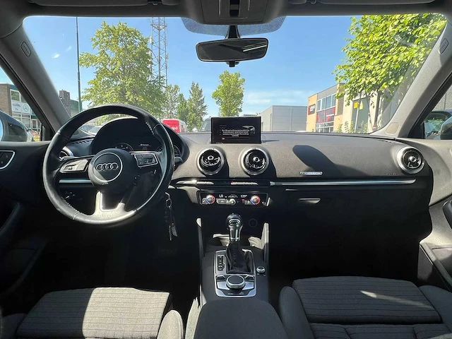 Audi - 2017 - a3 sportback - 2.0 tfsi quattro. de.pl.+ - r-731-ft - afbeelding 7 van  19