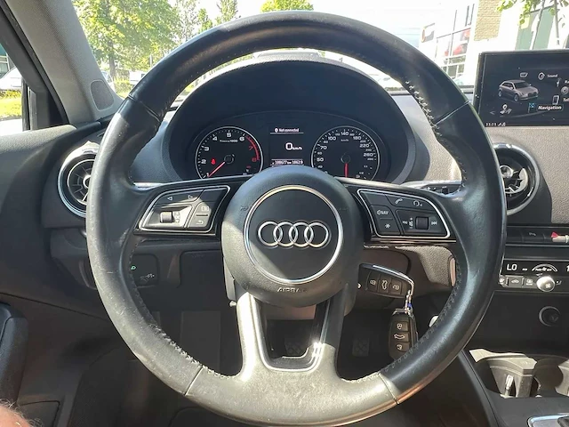 Audi - 2017 - a3 sportback - 2.0 tfsi quattro. de.pl.+ - r-731-ft - afbeelding 8 van  19