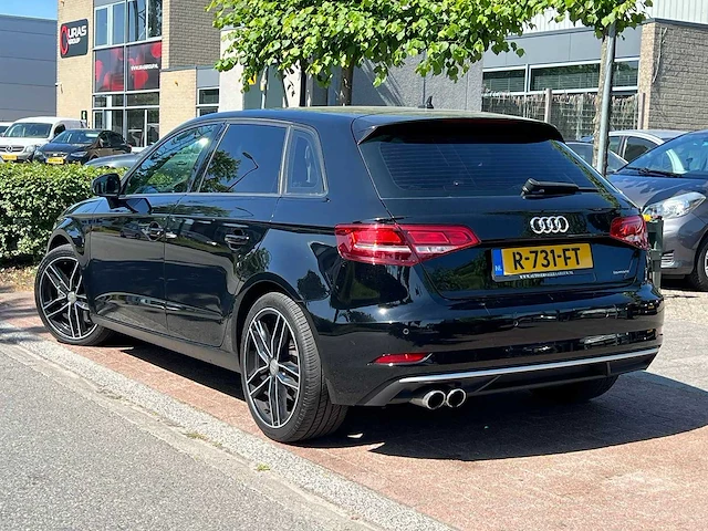 Audi - 2017 - a3 sportback - 2.0 tfsi quattro. de.pl.+ - r-731-ft - afbeelding 12 van  19