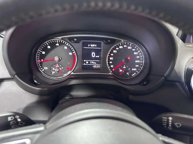 Audi - a1 - 1.0 tfsi adrenalin - np-731-k - afbeelding 4 van  22