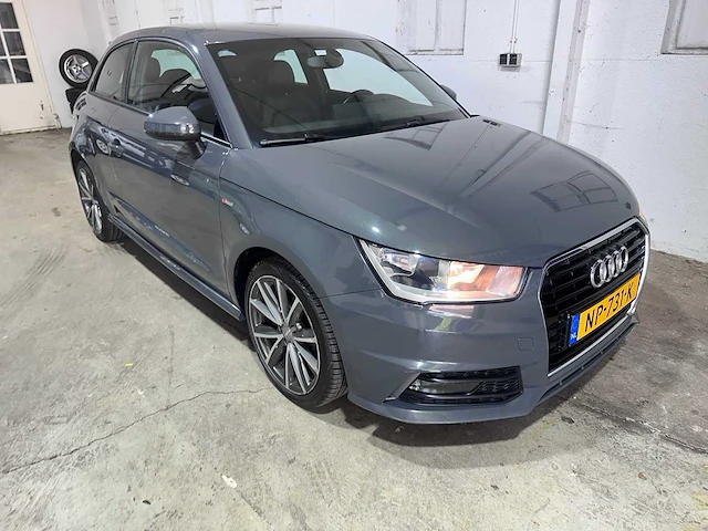 Audi - a1 - 1.0 tfsi adrenalin - np-731-k - afbeelding 21 van  22