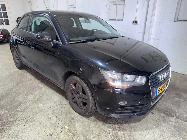 Audi - a1 - 1.2 tfsi s edition - 5-kxl-02 - afbeelding 16 van  18