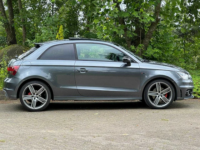 Audi - a1 - 1.4 tfsi s edition - 3-tgj-59 - 2011 - afbeelding 12 van  23