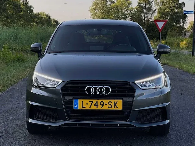 Audi - a1 - 1.8 tfsi sport p l s - l-749-sk - 2015 - afbeelding 3 van  10