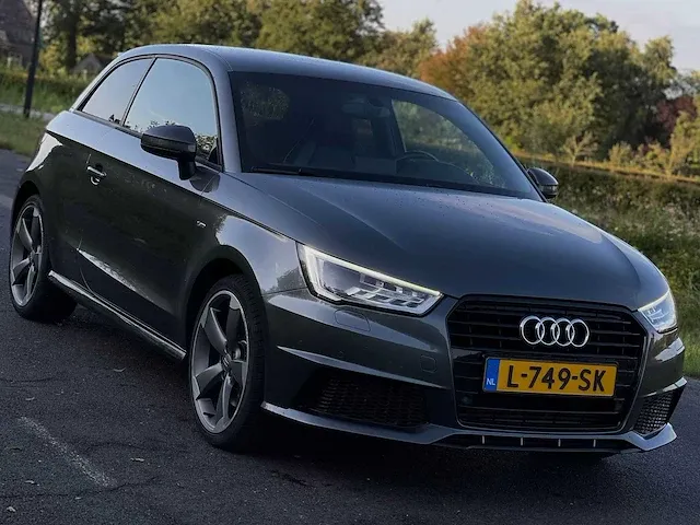 Audi - a1 - 1.8 tfsi sport p l s - l-749-sk - 2015 - afbeelding 4 van  10