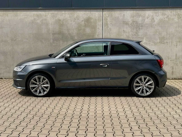 Audi - a1 - 1.8 tfsi sport p l s - l-749-sk - 2015 - afbeelding 5 van  12