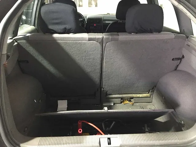 Audi - a2 - 1.4 tdi - 39-gk-zg - afbeelding 9 van  18