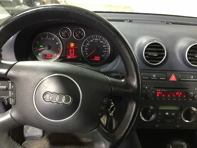 Audi - a3 - 2.0 fsi automaat attraction - 21-nj-gl - afbeelding 2 van  25