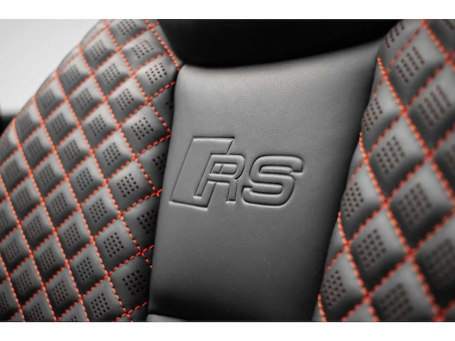 Audi - a3 limousine - 2.5 tfsi rs3 quattro - hbt-68-b - 2019 - afbeelding 17 van  64