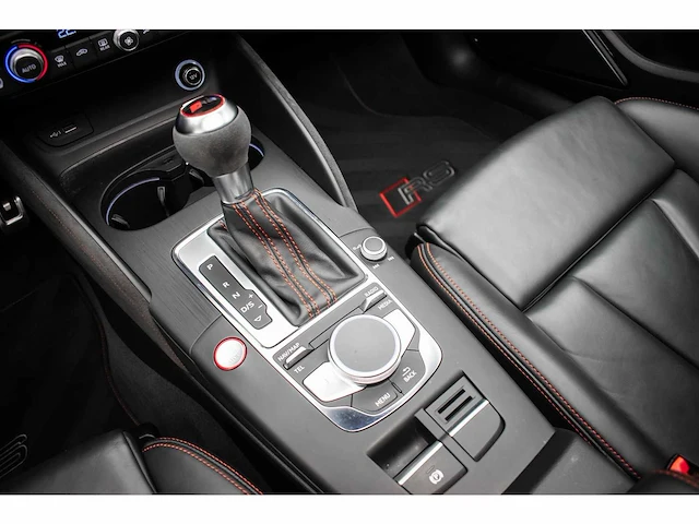 Audi - a3 limousine - 2.5 tfsi rs3 quattro - hbt-68-b - 2019 - afbeelding 19 van  64
