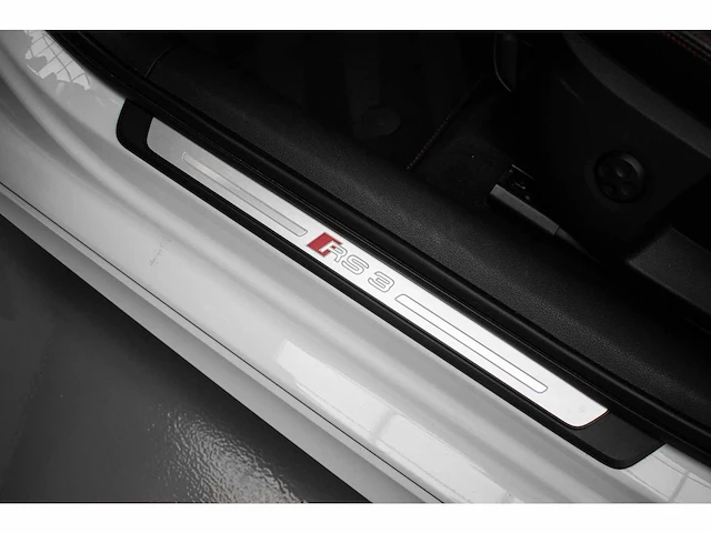 Audi - a3 limousine - 2.5 tfsi rs3 quattro - hbt-68-b - 2019 - afbeelding 20 van  64