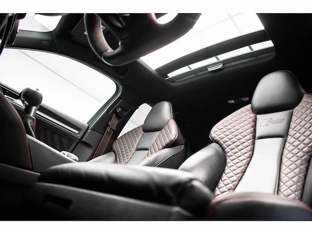 Audi - a3 limousine - 2.5 tfsi rs3 quattro - hbt-68-b - 2019 - afbeelding 25 van  64