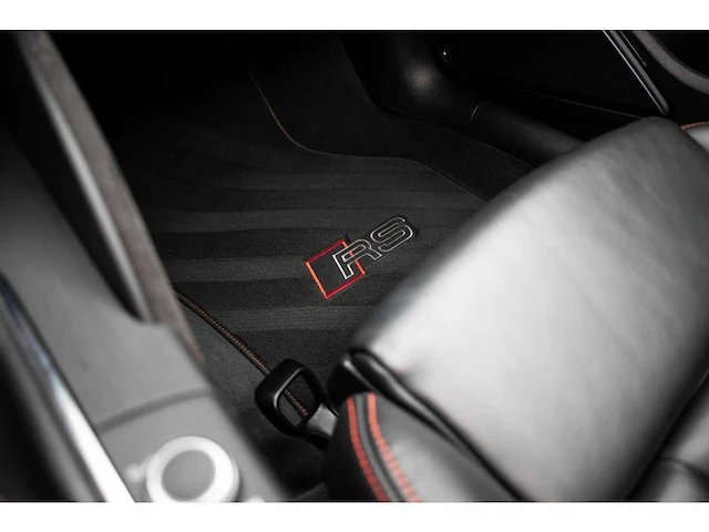 Audi - a3 limousine - 2.5 tfsi rs3 quattro - hbt-68-b - 2019 - afbeelding 32 van  64