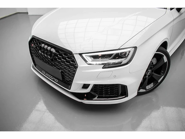 Audi - a3 limousine - 2.5 tfsi rs3 quattro - hbt-68-b - 2019 - afbeelding 23 van  64