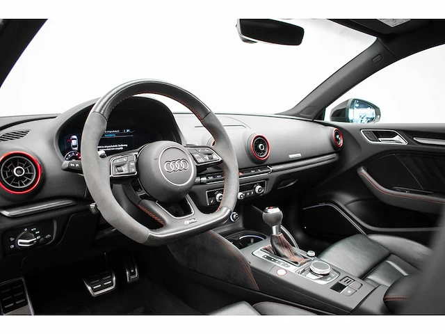 Audi - a3 limousine - 2.5 tfsi rs3 quattro - hbt-68-b - 2019 - afbeelding 46 van  64