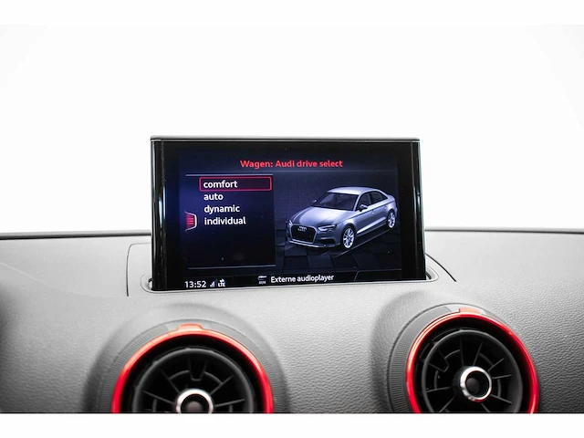 Audi - a3 limousine - 2.5 tfsi rs3 quattro - hbt-68-b - 2019 - afbeelding 52 van  64
