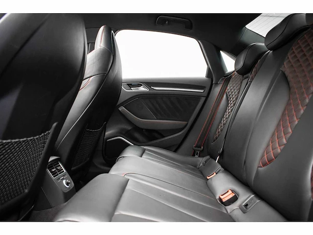 Audi - a3 limousine - 2.5 tfsi rs3 quattro - hbt-68-b - 2019 - afbeelding 54 van  64