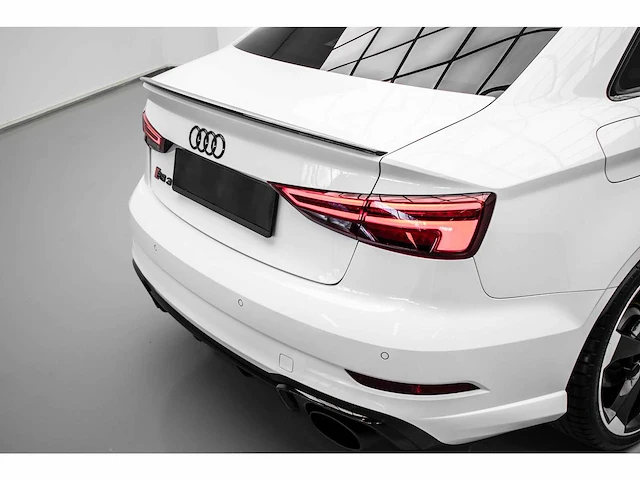 Audi - a3 limousine - 2.5 tfsi rs3 quattro - hbt-68-b - 2019 - afbeelding 57 van  64