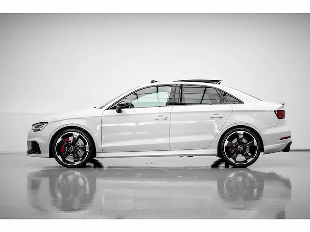 Audi - a3 limousine - 2.5 tfsi rs3 quattro - hbt-68-b - 2019 - afbeelding 62 van  64