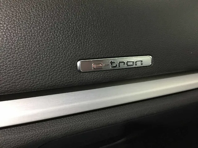 Audi - a3 sportback - 1.4 e-tron amb. pl+automaat - gj-556-h - afbeelding 16 van  27