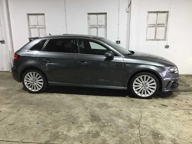 Audi - a3 sportback - 1.4 e-tron amb. pl+automaat - gj-556-h - afbeelding 6 van  27