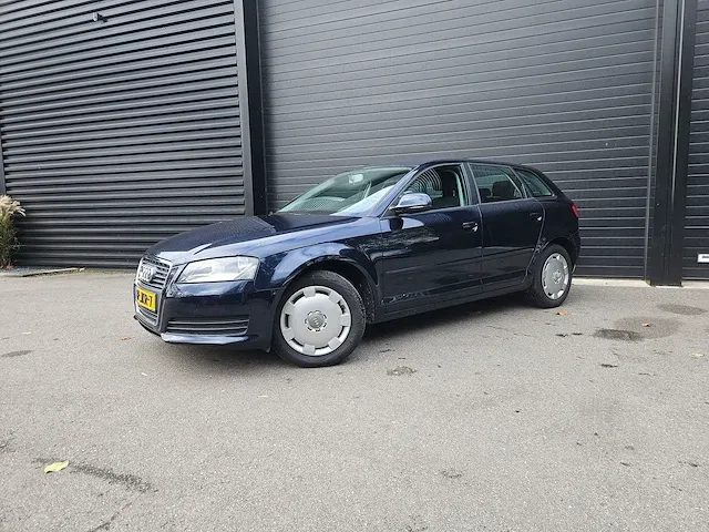 Audi - a3 sportback - 1.4 tfsi attr. pl b - 87-jxr-7 - afbeelding 23 van  29