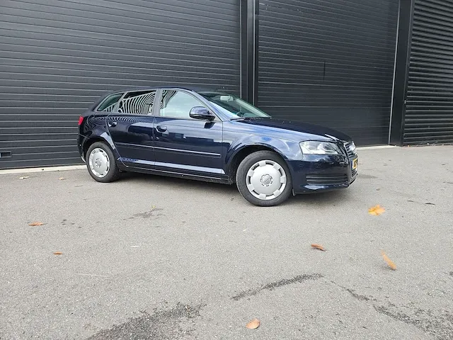 Audi - a3 sportback - 1.4 tfsi attr. pl b - 87-jxr-7 - afbeelding 24 van  29