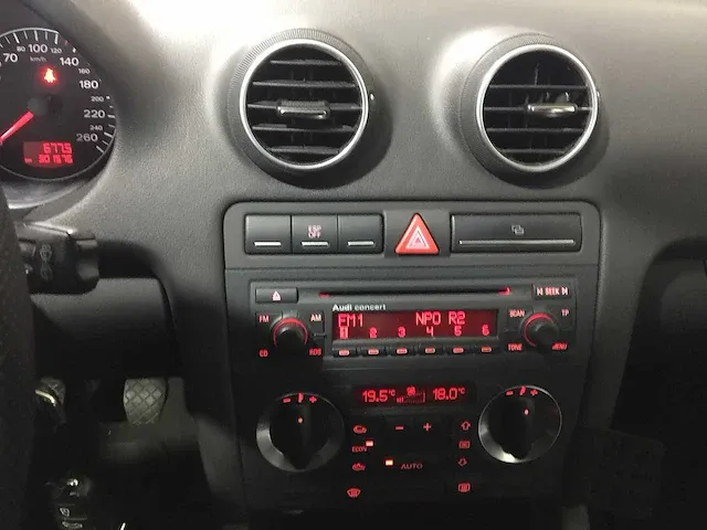 Audi - a3 sportback - 1.9 tdi ambition - 32-sb-nj - afbeelding 4 van  19
