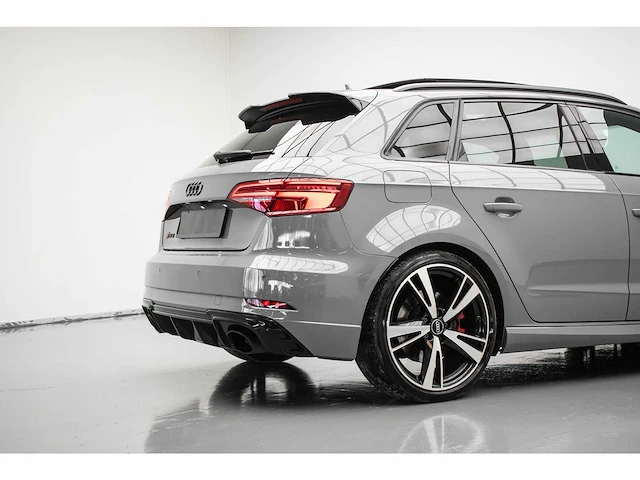 Audi - a3 sportback - 2.5 tfsi rs3 quattro - t-653-dv - 2018 - afbeelding 4 van  56
