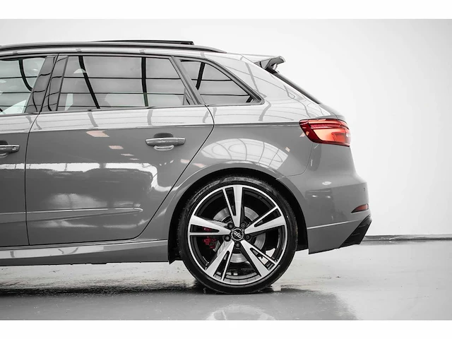 Audi - a3 sportback - 2.5 tfsi rs3 quattro - t-653-dv - 2018 - afbeelding 11 van  56